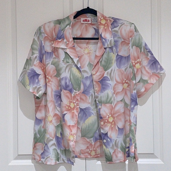 Alia Vintage Resort Shirt - Picture 6 of 9